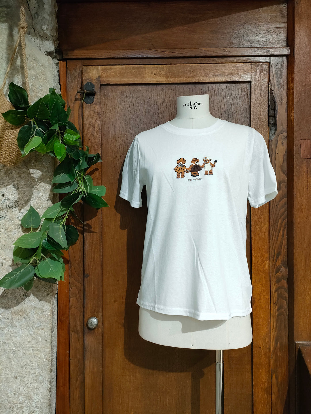 T-shirt