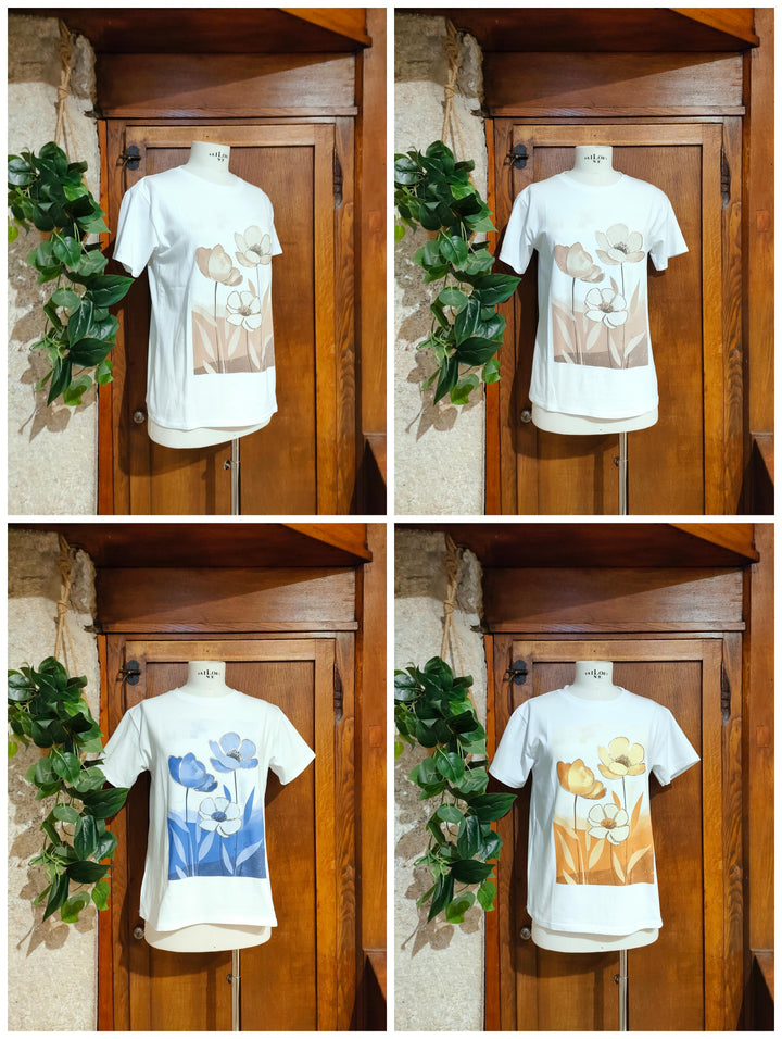 T-shirt fiori stilizzati