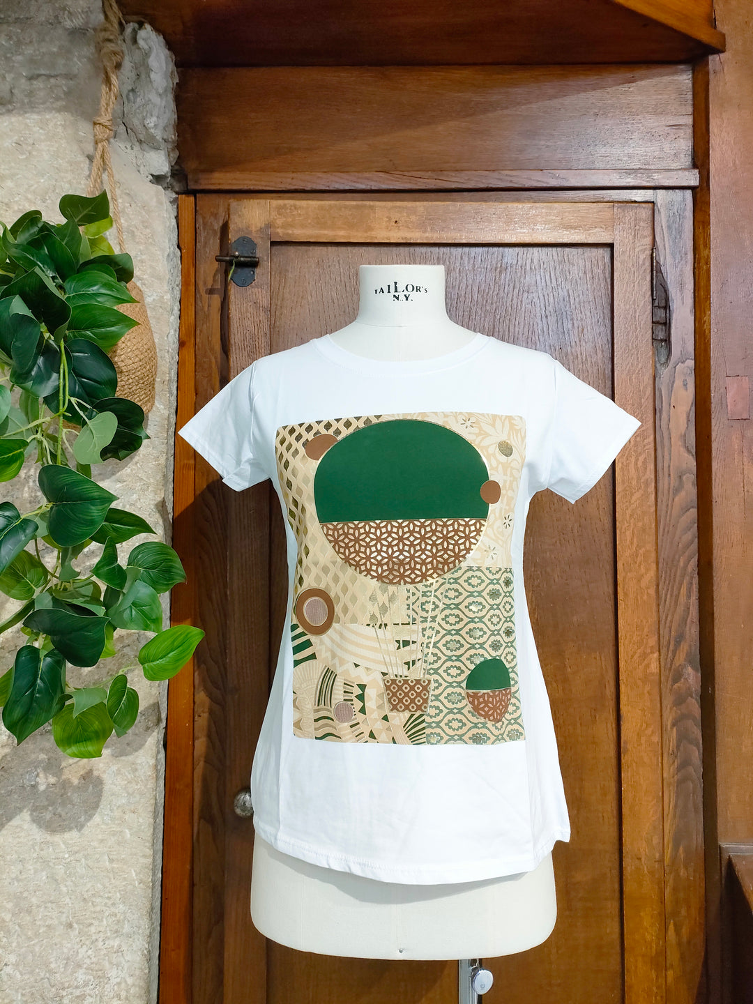 T-shirt