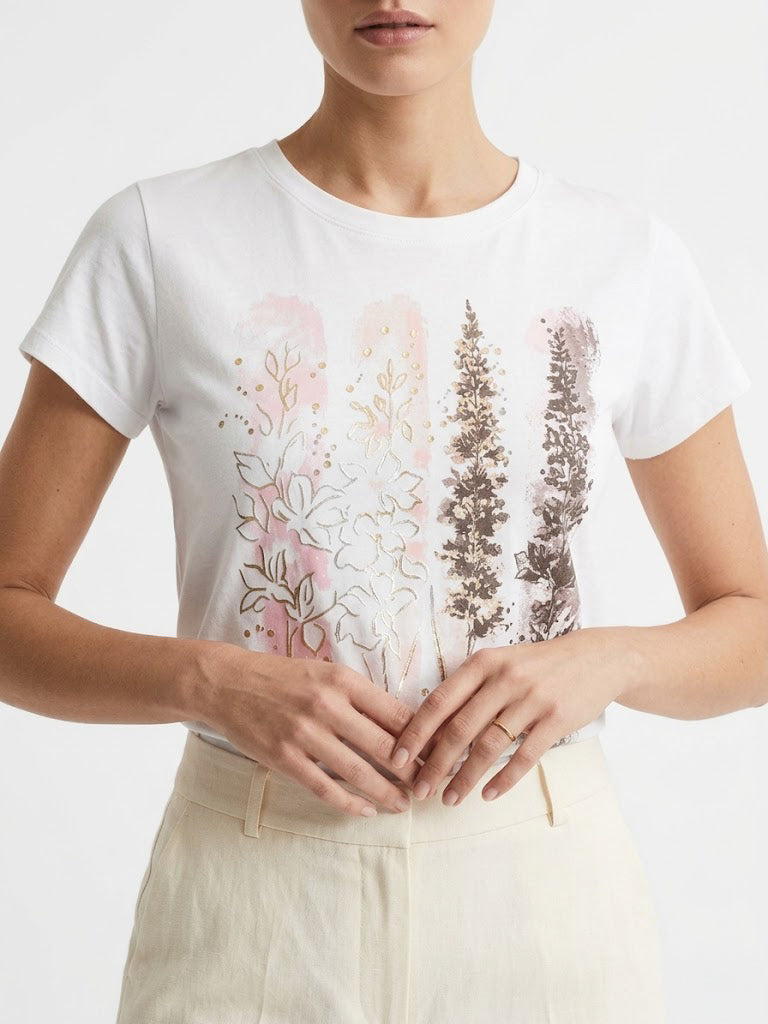 T-shirt aesthetic
